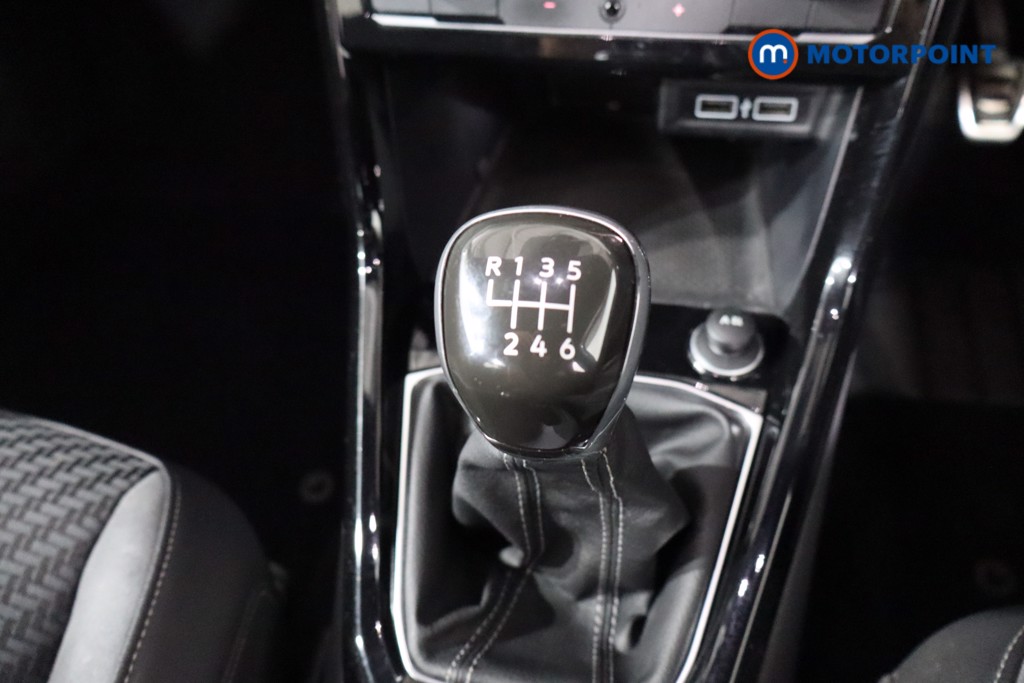 Volkswagen T-Cross R-Line Manual Petrol SUV - Stock Number (1552901) - 20th supplementary image