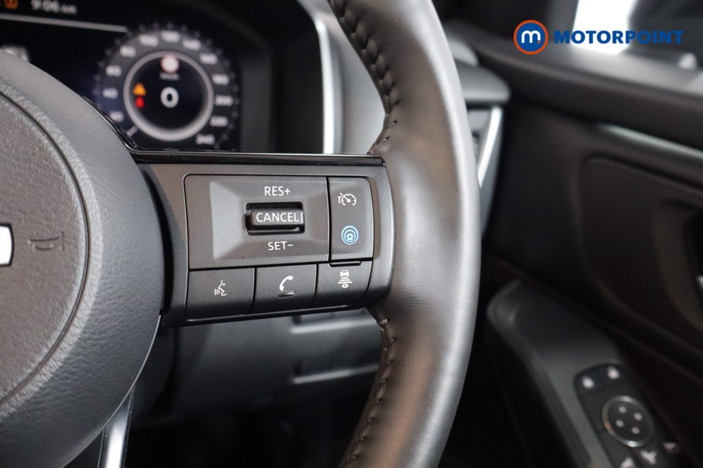 Nissan Qashqai N-Connecta Automatic Petrol-Electric Hybrid SUV - Stock Number (1554659) - 9th supplementary image