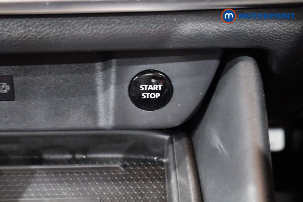 Nissan Qashqai N-Connecta Automatic Petrol-Electric Hybrid SUV - Stock Number (1554659) - 19th supplementary image