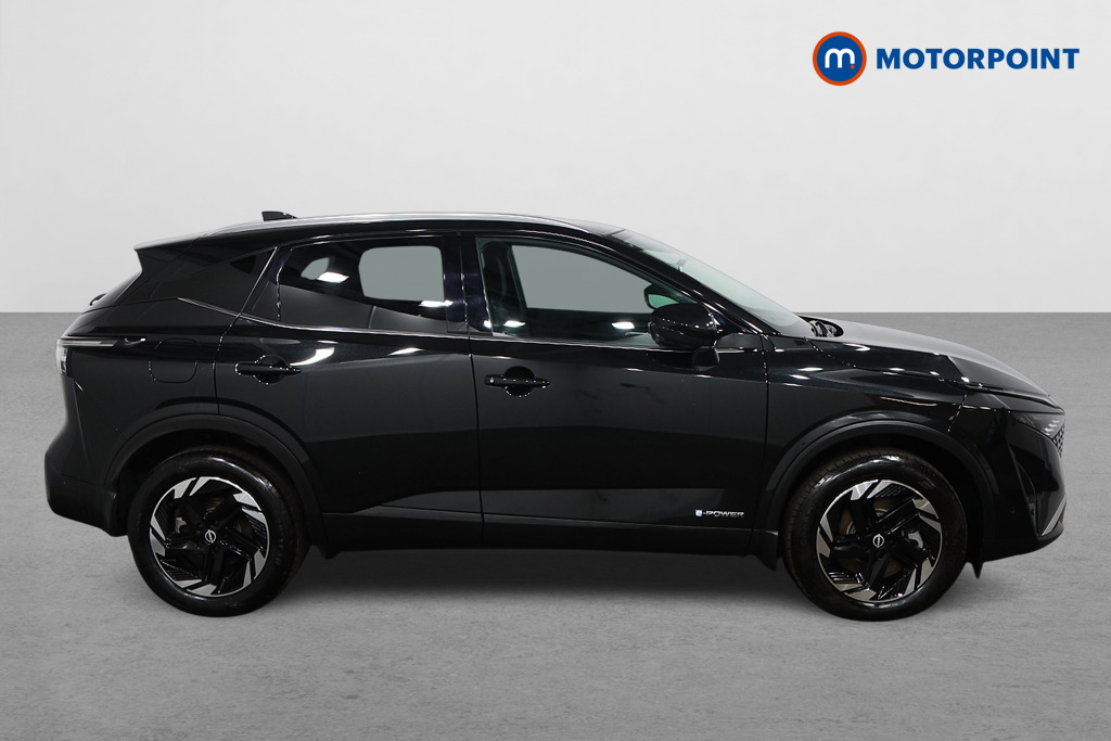 Nissan Qashqai N-Connecta Automatic Petrol-Electric Hybrid SUV - Stock Number (1554659) - Drivers side