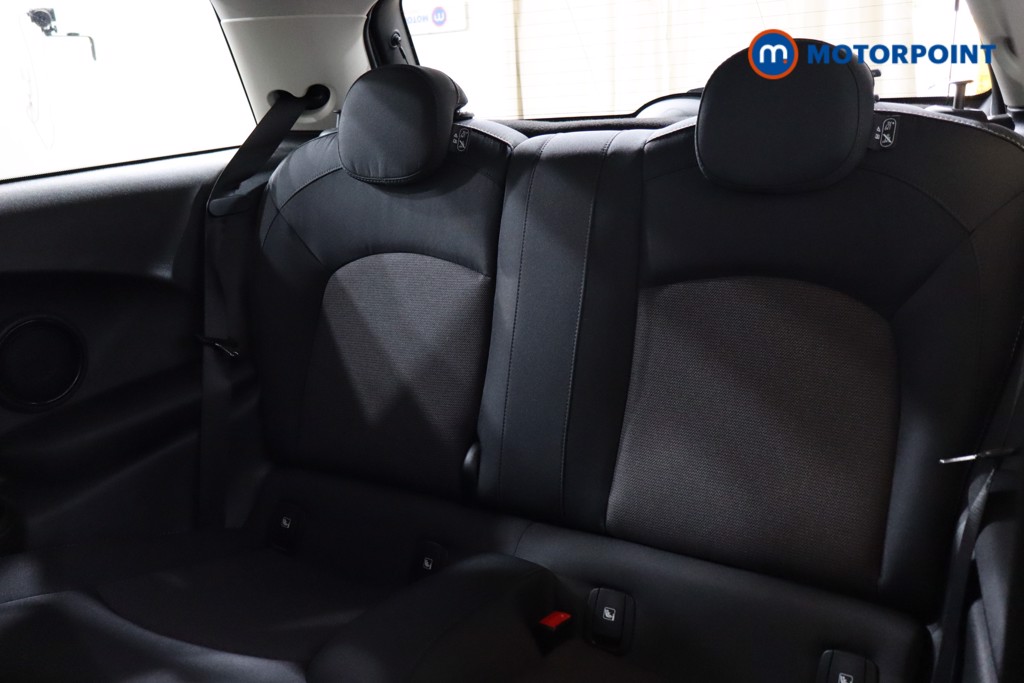 Mini Hatchback Cooper Classic Manual Petrol Hatchback - Stock Number (1549117) - 17th supplementary image