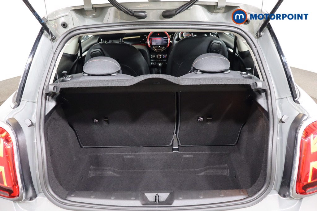 Mini Hatchback Cooper Classic Manual Petrol Hatchback - Stock Number (1549117) - 19th supplementary image