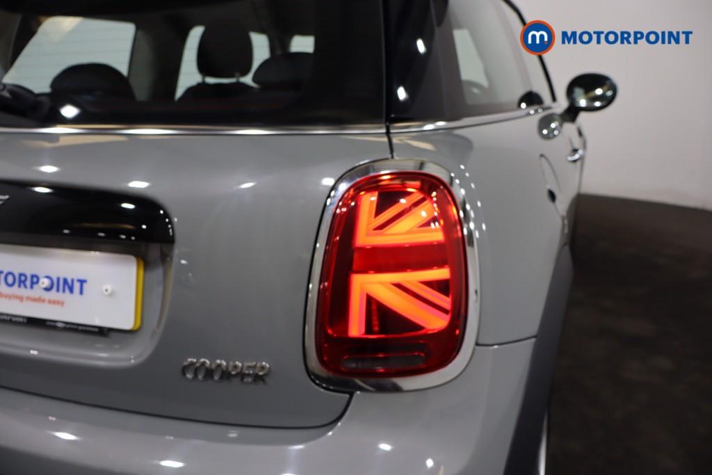 Mini Hatchback Cooper Classic Manual Petrol Hatchback - Stock Number (1549117) - 25th supplementary image