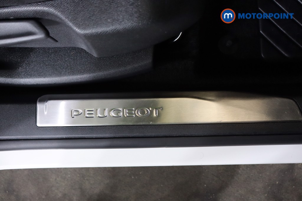 Peugeot 3008 GT Automatic Petrol SUV - Stock Number (1550091) - 15th supplementary image