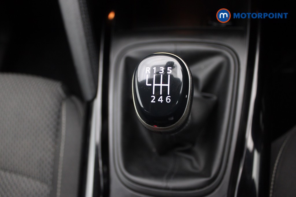 Renault Kadjar Play Manual Petrol SUV - Stock Number (1532715) - 8th supplementary image