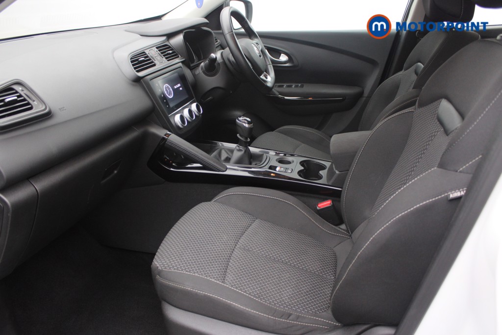 Renault Kadjar Play Manual Petrol SUV - Stock Number (1532715) - 1st supplementary image
