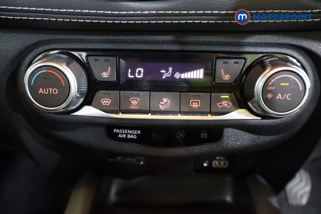 Nissan Juke Tekna Manual Petrol SUV - Stock Number (1540186) - 6th supplementary image