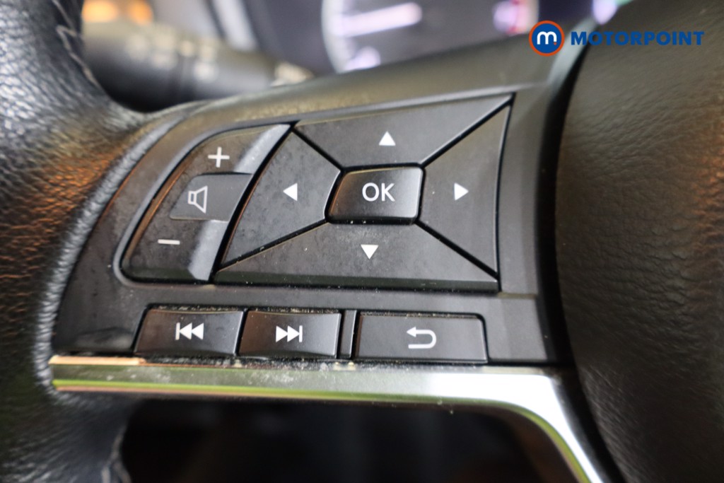 Nissan Juke Tekna Manual Petrol SUV - Stock Number (1540186) - 9th supplementary image
