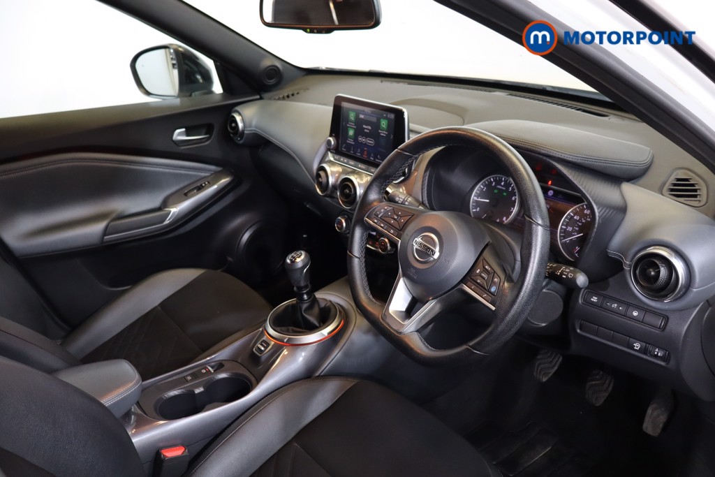 Nissan Juke Tekna Manual Petrol SUV - Stock Number (1540186) - 1st supplementary image