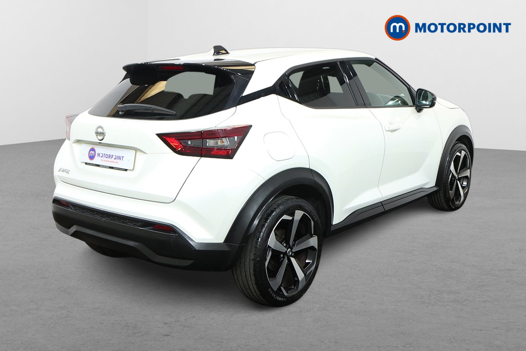 Nissan Juke Tekna Manual Petrol SUV - Stock Number (1540186) - Drivers side rear corner