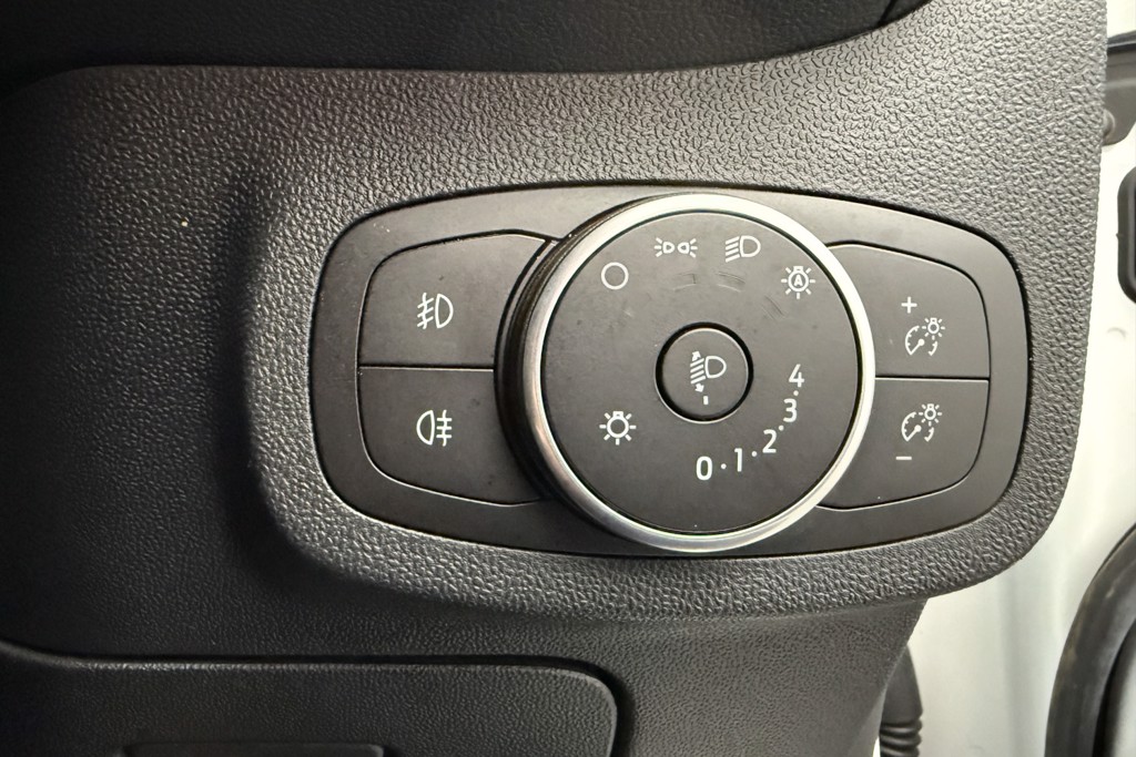 Ford Fiesta Active 1 Manual Diesel Hatchback - Stock Number (1543730) - 15th supplementary image
