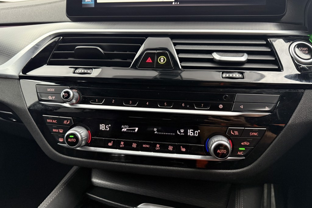 BMW 5 Series M Sport Automatic Petrol Plug-In Hybrid Estate - Stock Number (1543843) - 15th supplementary image