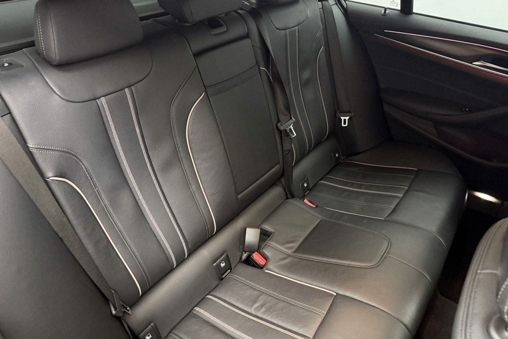 BMW 5 Series M Sport Automatic Petrol Plug-In Hybrid Estate - Stock Number (1543843) - 25th supplementary image