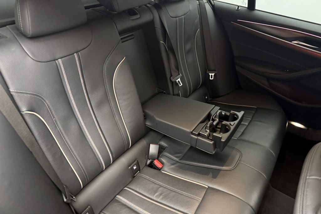 BMW 5 Series M Sport Automatic Petrol Plug-In Hybrid Estate - Stock Number (1543843) - 26th supplementary image