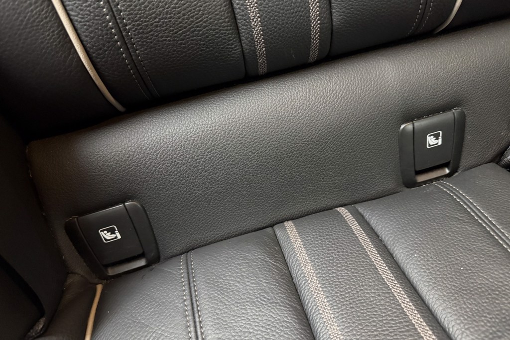 BMW 5 Series M Sport Automatic Petrol Plug-In Hybrid Estate - Stock Number (1543843) - 28th supplementary image