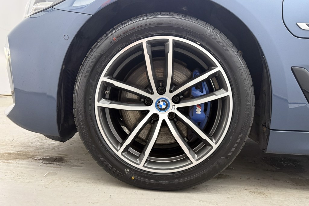 BMW 5 Series M Sport Automatic Petrol Plug-In Hybrid Estate - Stock Number (1543843) - 36th supplementary image