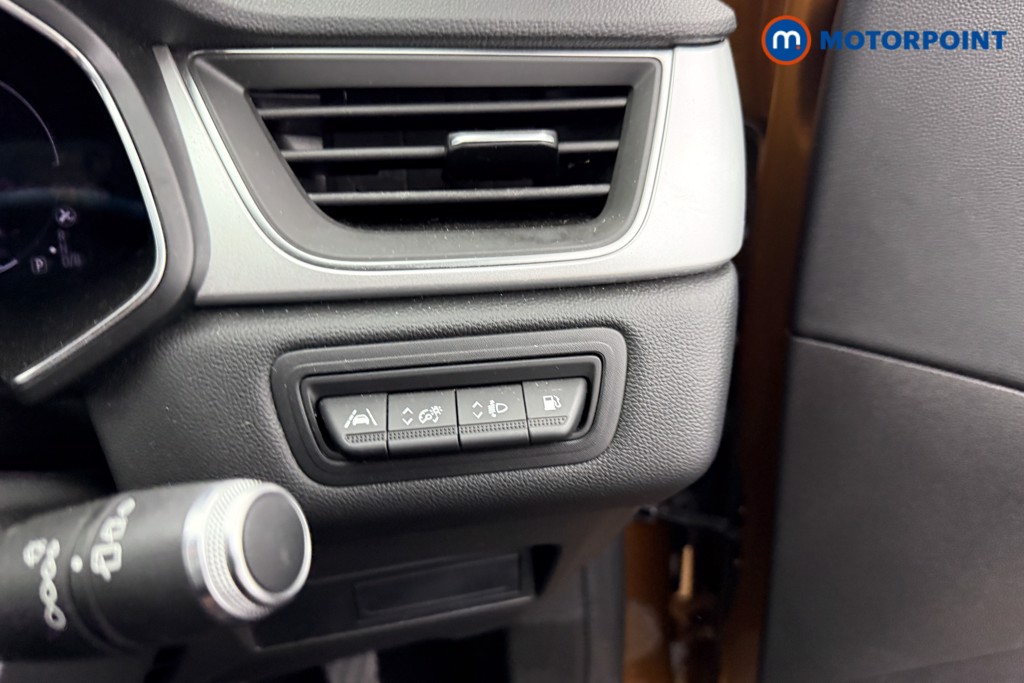 Renault Captur S Edition Automatic Petrol Plug-In Hybrid SUV - Stock Number (1543943) - 14th supplementary image