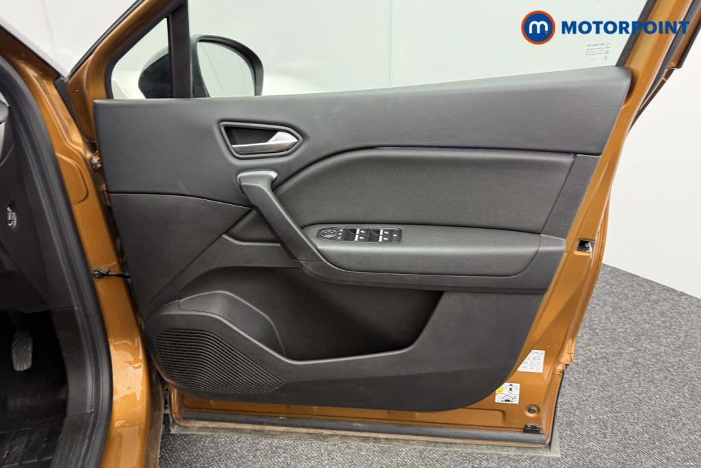 Renault Captur S Edition Automatic Petrol Plug-In Hybrid SUV - Stock Number (1543943) - 16th supplementary image