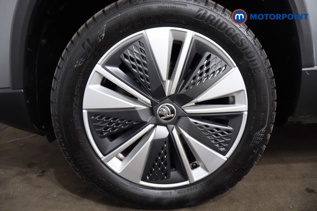 Skoda Karoq Se Drive Manual Petrol SUV - Stock Number (1545617) - 11th supplementary image