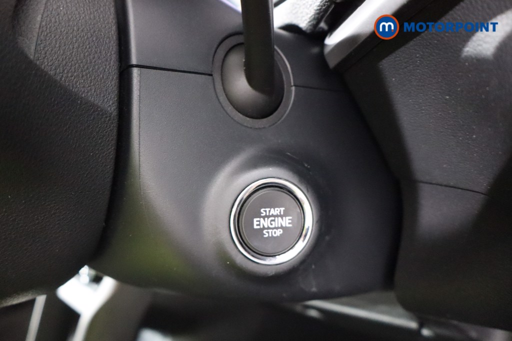 Skoda Karoq Se Drive Manual Petrol SUV - Stock Number (1545617) - 14th supplementary image