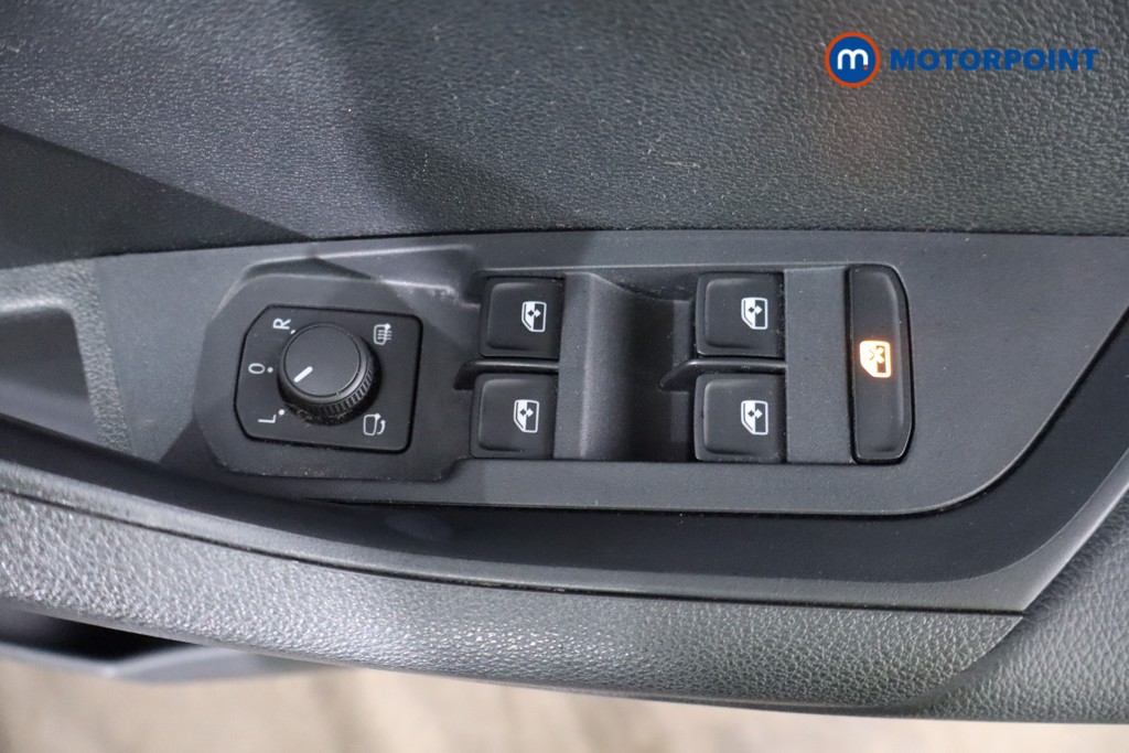 Skoda Karoq Se Drive Manual Petrol SUV - Stock Number (1545617) - 17th supplementary image