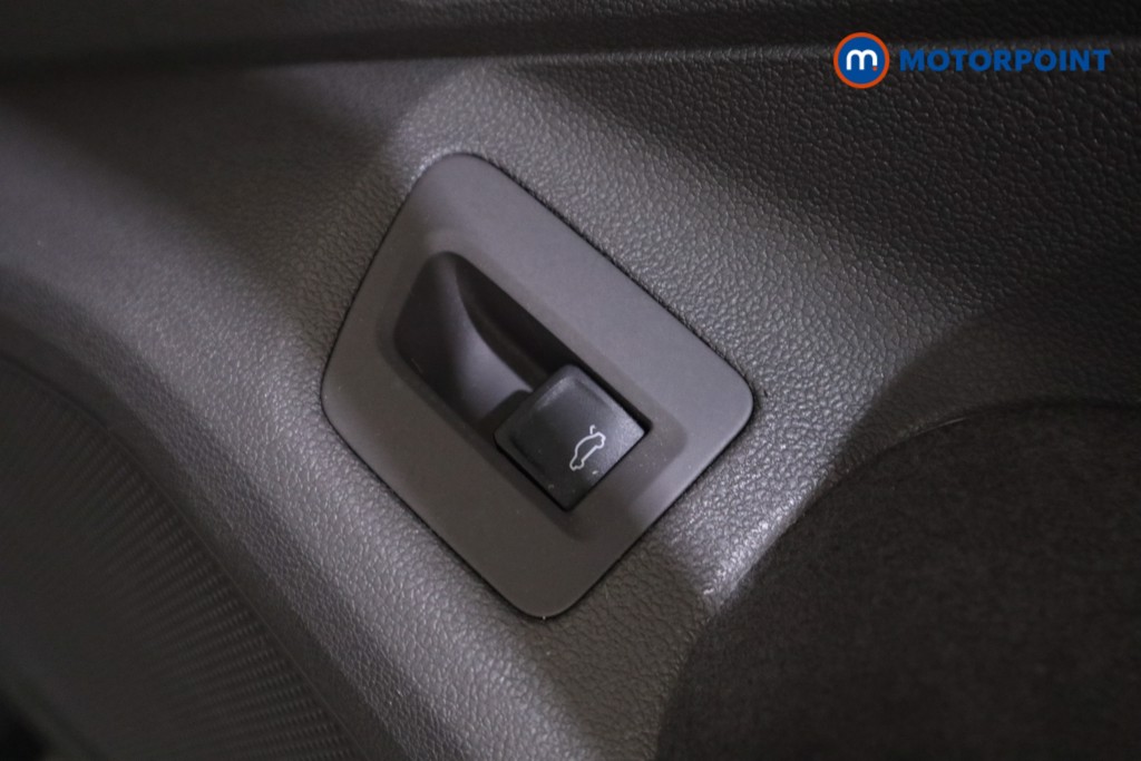 Volkswagen Arteon Elegance Automatic Petrol Hatchback - Stock Number (1545758) - 12th supplementary image