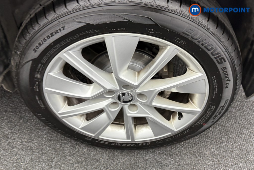 Skoda Kamiq Se Drive Manual Petrol SUV - Stock Number (1546453) - 32nd supplementary image