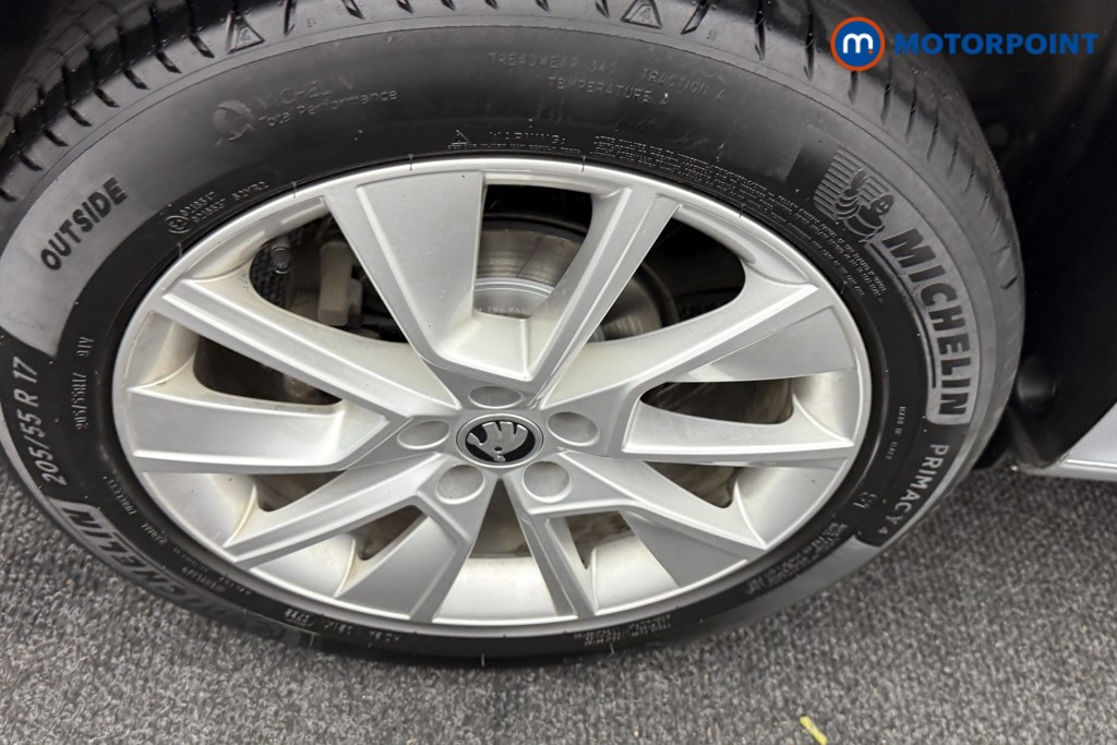 Skoda Kamiq Se Drive Manual Petrol SUV - Stock Number (1546453) - 33rd supplementary image