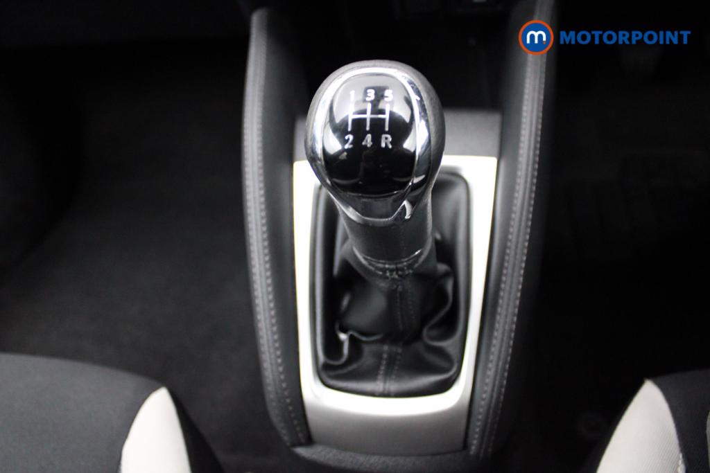 Nissan Micra N-Connecta Manual Petrol Hatchback - Stock Number (1546737) - 6th supplementary image