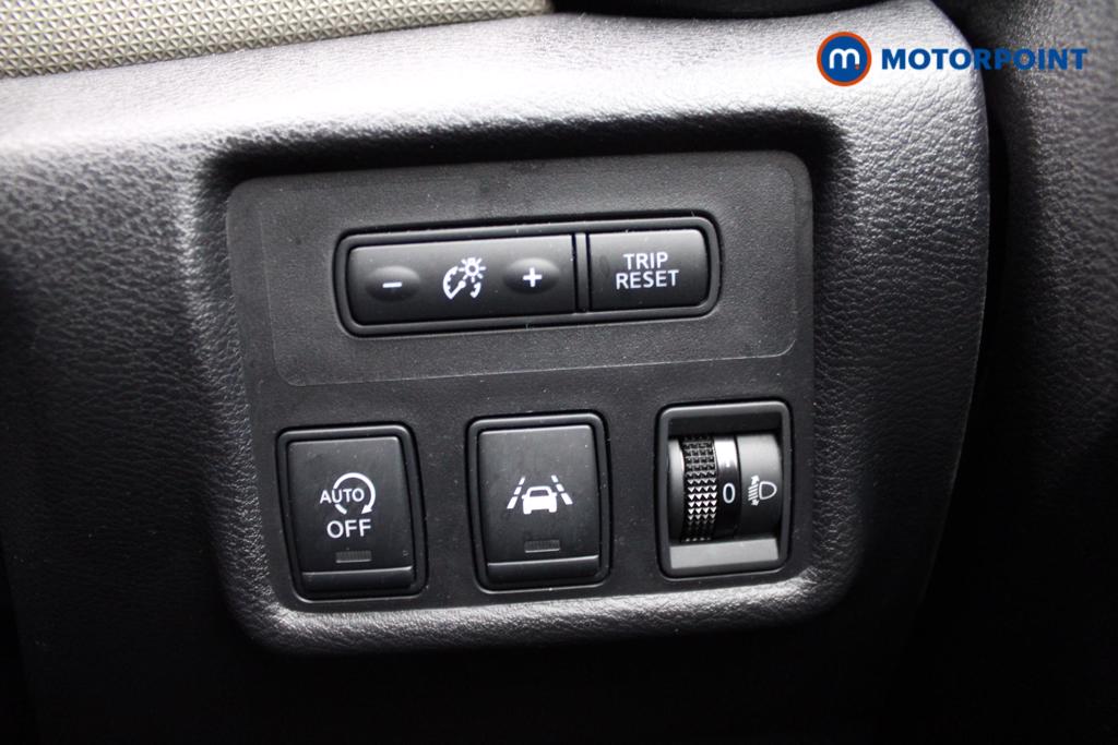 Nissan Micra N-Connecta Manual Petrol Hatchback - Stock Number (1546737) - 16th supplementary image