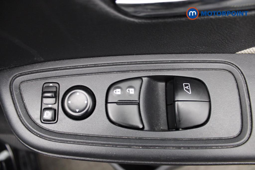 Nissan Micra N-Connecta Manual Petrol Hatchback - Stock Number (1546737) - 18th supplementary image