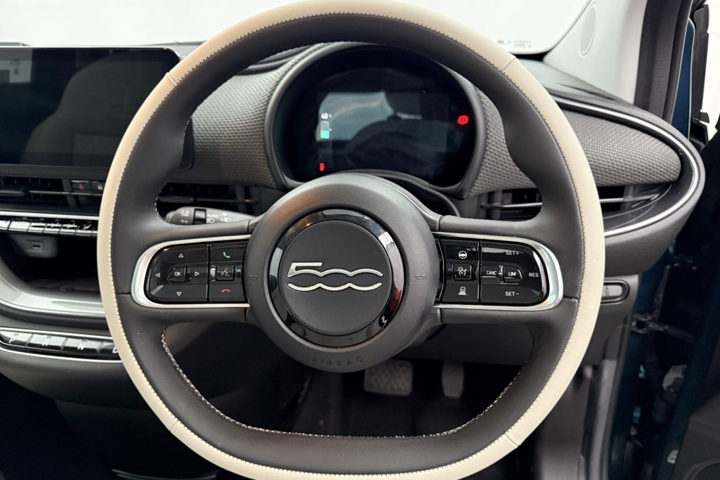 Fiat 500 La Prima Automatic Electric Hatchback - Stock Number (1546961) - 2nd supplementary image