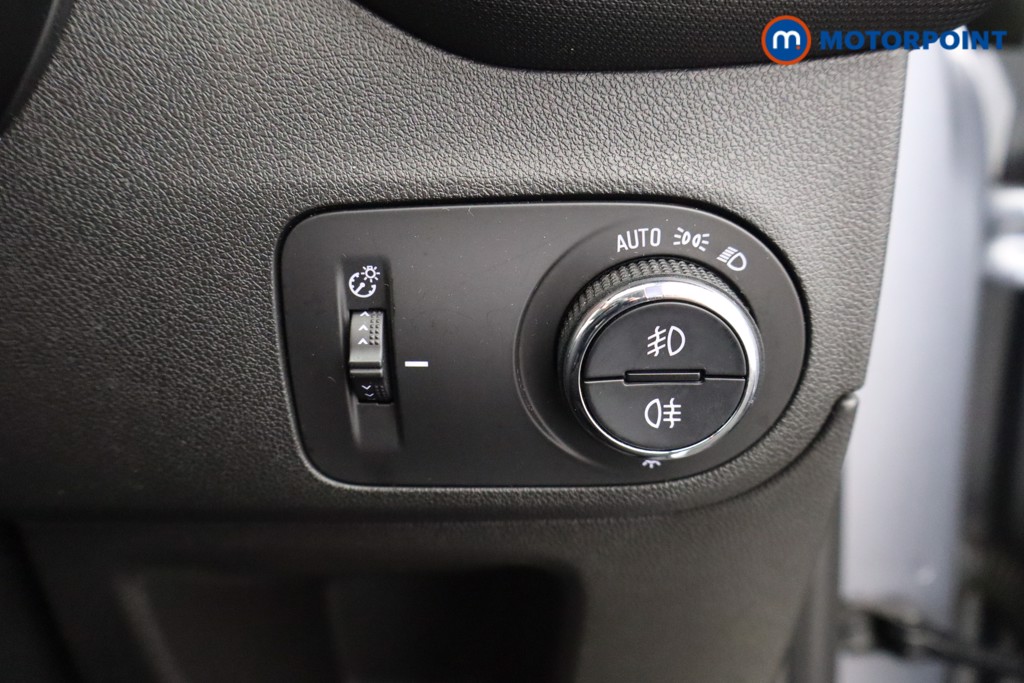 Vauxhall Crossland Ultimate Manual Diesel SUV - Stock Number (1547020) - 12th supplementary image