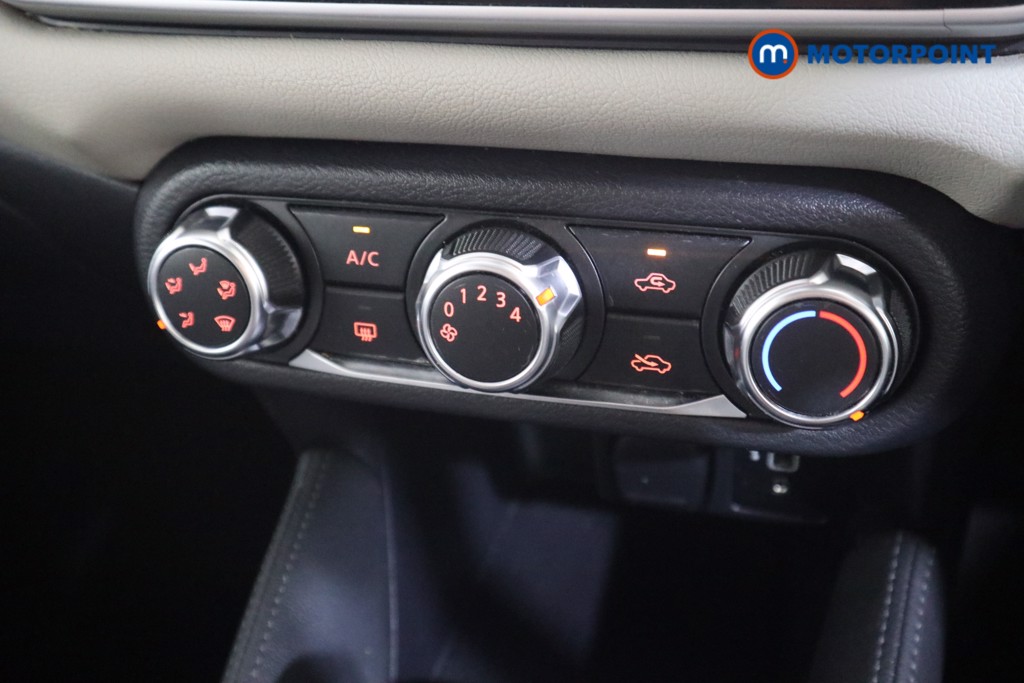 Nissan Micra Acenta Automatic Petrol Hatchback - Stock Number (1547124) - 7th supplementary image