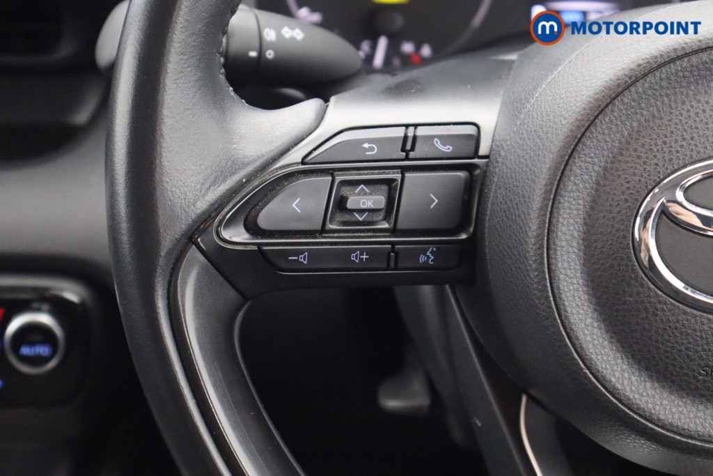 Toyota Yaris Icon Automatic Petrol-Electric Hybrid Hatchback - Stock Number (1547793) - 4th supplementary image