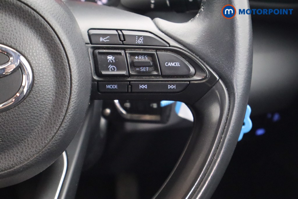 Toyota Yaris Icon Automatic Petrol-Electric Hybrid Hatchback - Stock Number (1547793) - 5th supplementary image