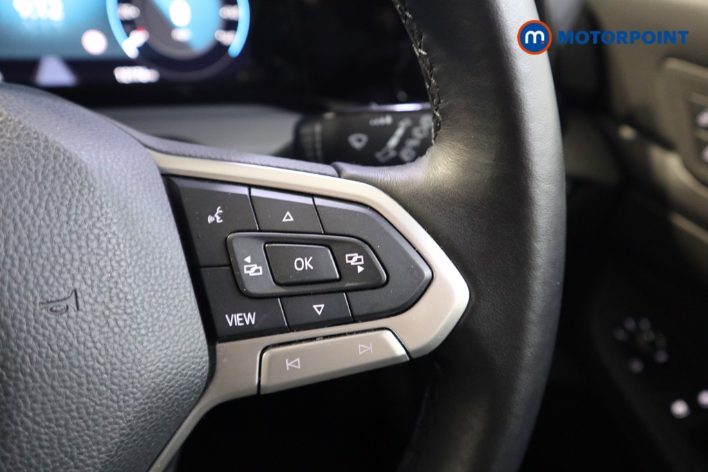 Volkswagen Golf Style Manual Petrol Hatchback - Stock Number (1548156) - 4th supplementary image