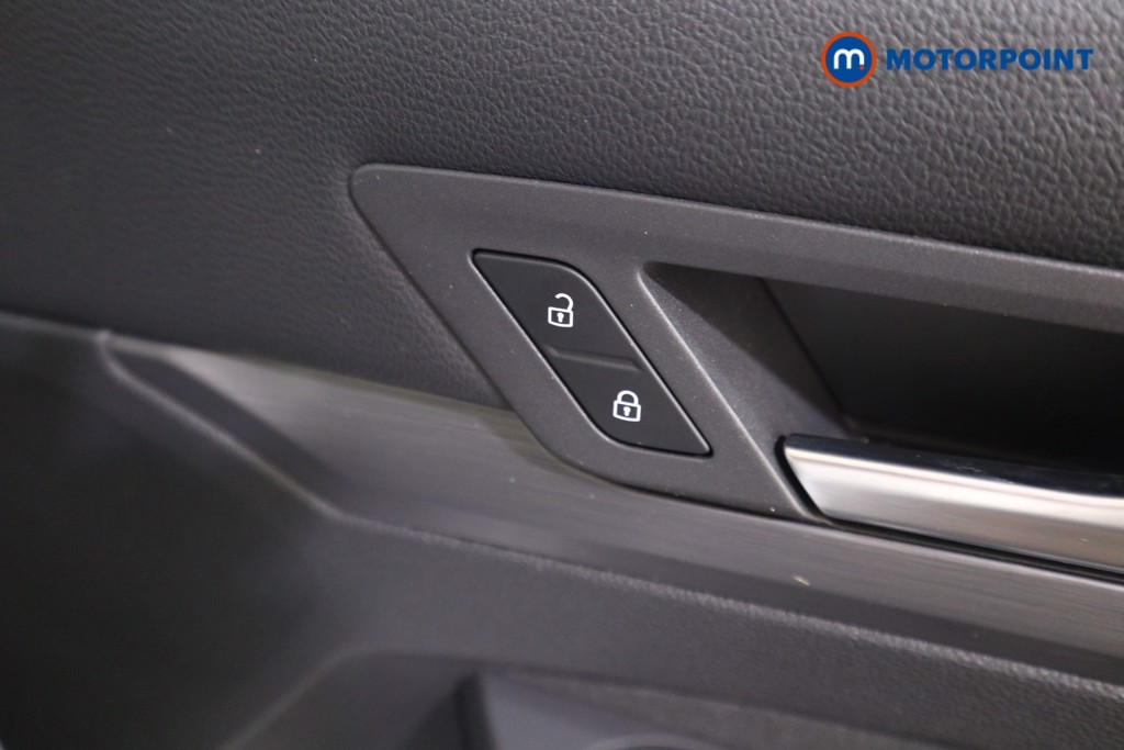 Volkswagen Golf Style Manual Petrol Hatchback - Stock Number (1548156) - 11th supplementary image