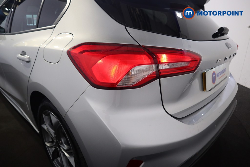 Ford Focus St-Line Edition Manual Petrol-Electric Hybrid Hatchback - Stock Number (1548373) - 21st supplementary image