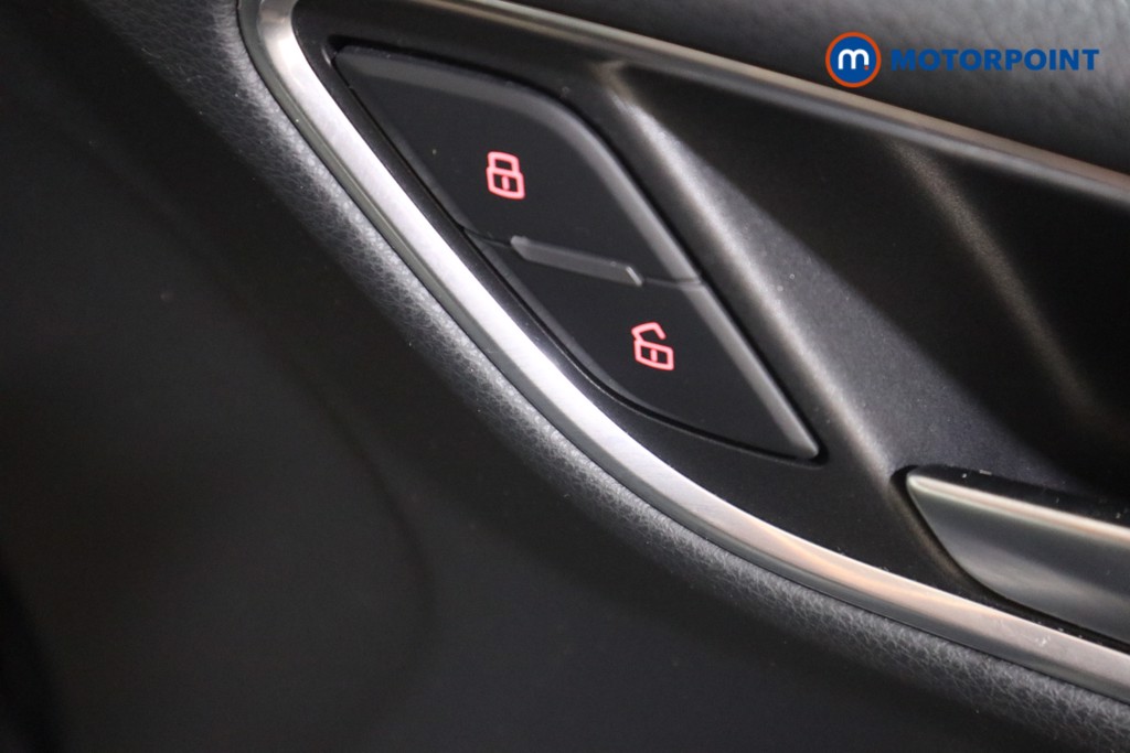 Audi Q3 S Line Edition Manual Petrol SUV - Stock Number (1548459) - 13th supplementary image