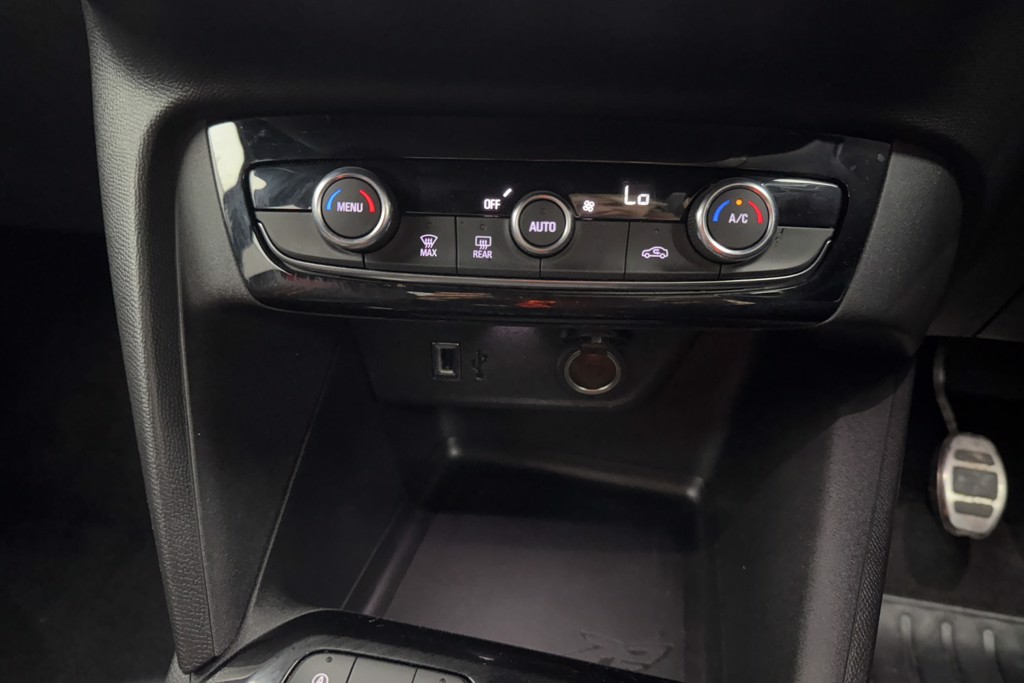 Vauxhall Corsa GS Manual Petrol Hatchback - Stock Number (1549171) - 11th supplementary image