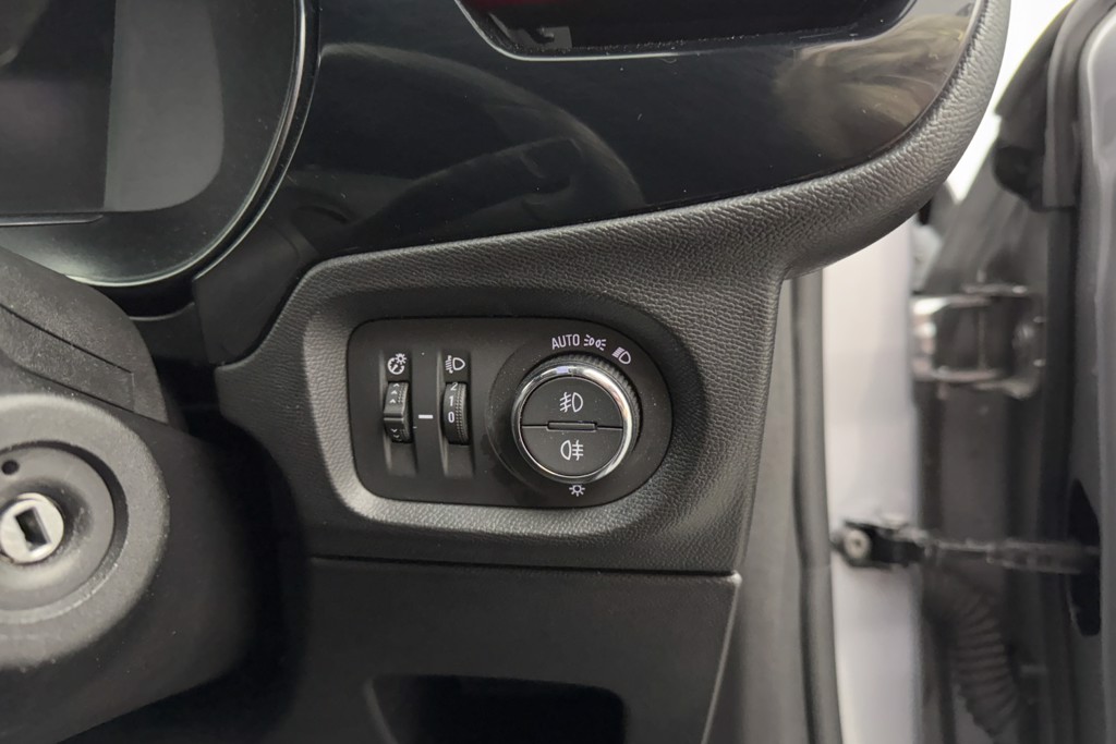 Vauxhall Corsa GS Manual Petrol Hatchback - Stock Number (1549175) - 13th supplementary image