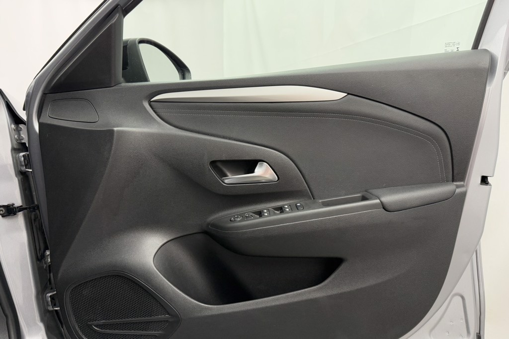 Vauxhall Corsa GS Manual Petrol Hatchback - Stock Number (1549175) - 14th supplementary image