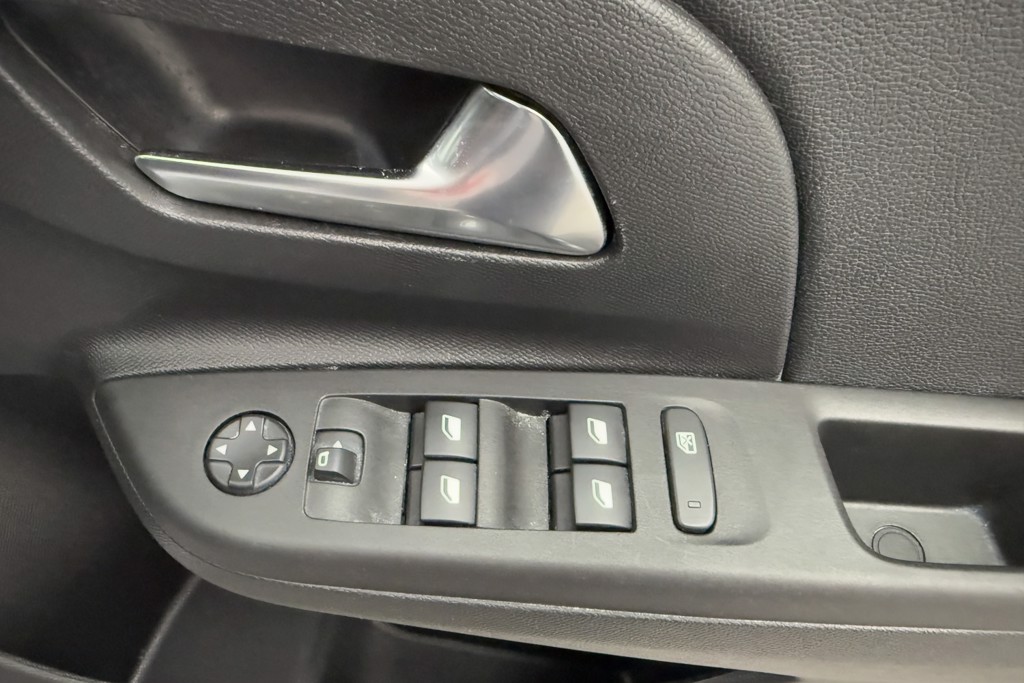 Vauxhall Corsa GS Manual Petrol Hatchback - Stock Number (1549175) - 15th supplementary image
