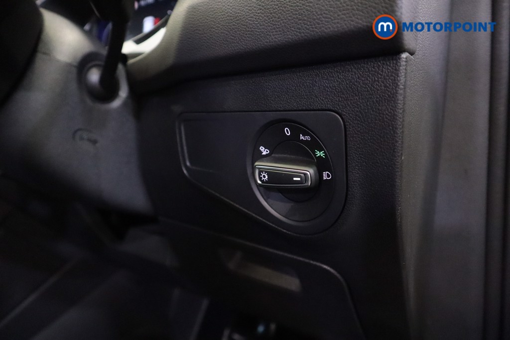 Volkswagen Tiguan R-Line Automatic Petrol Plug-In Hybrid SUV - Stock Number (1549433) - 5th supplementary image