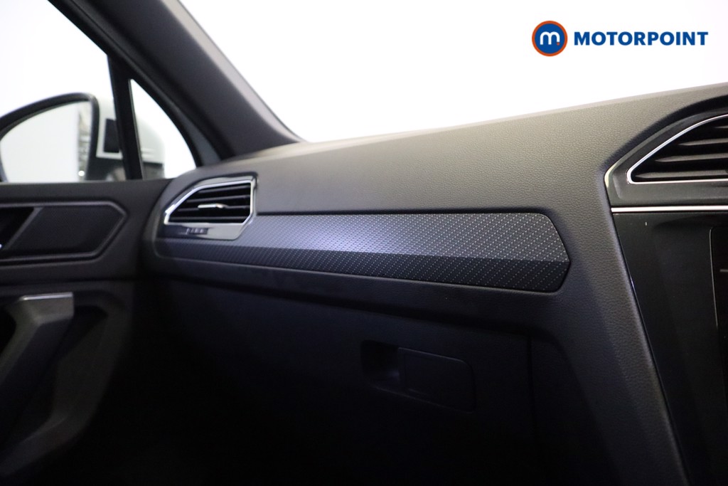 Volkswagen Tiguan R-Line Automatic Petrol Plug-In Hybrid SUV - Stock Number (1549433) - 27th supplementary image