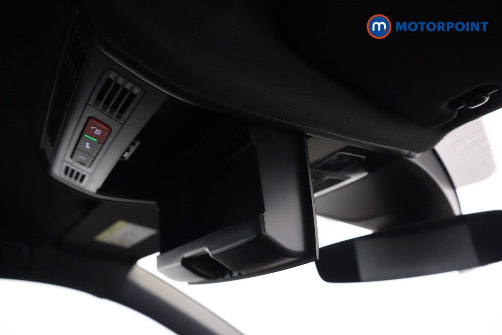 Volkswagen Tiguan R-Line Automatic Petrol Plug-In Hybrid SUV - Stock Number (1549433) - 28th supplementary image