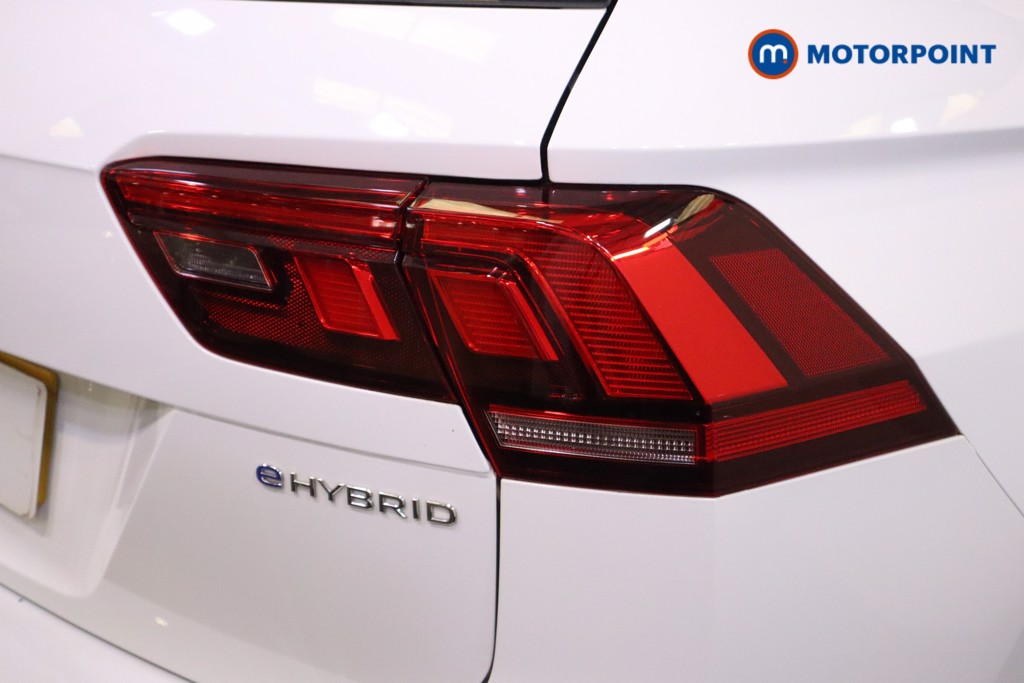 Volkswagen Tiguan R-Line Automatic Petrol Plug-In Hybrid SUV - Stock Number (1549433) - 39th supplementary image