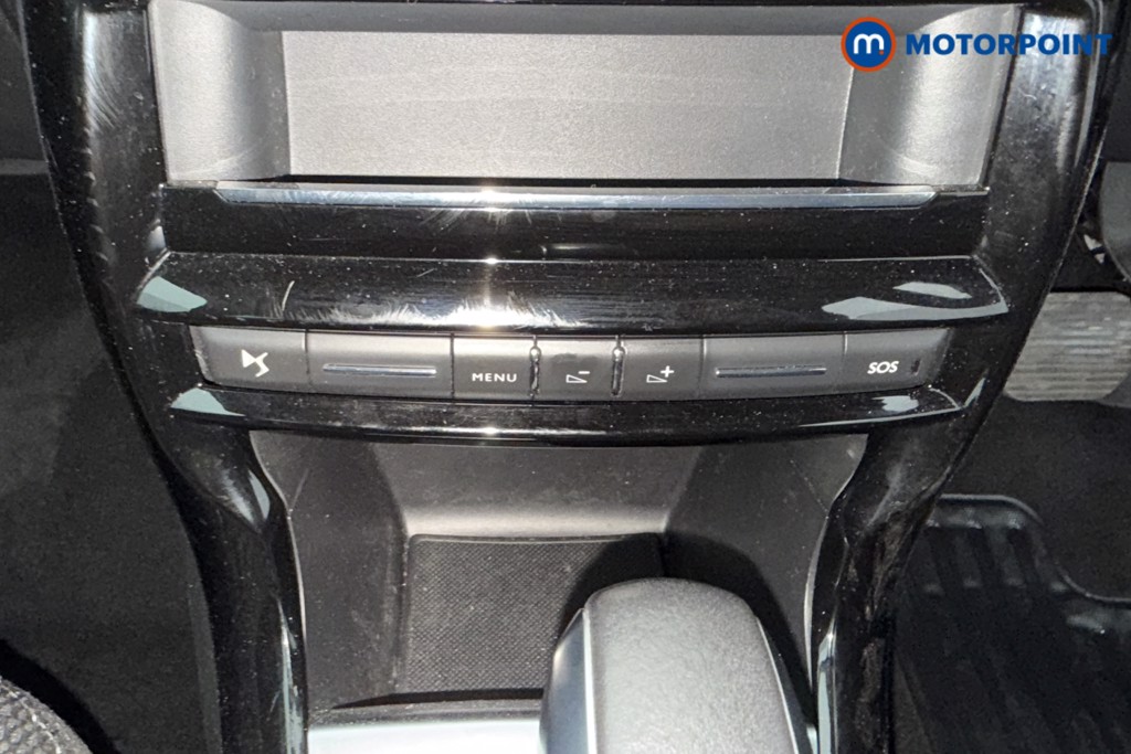 DS Ds 3 Connected Chic Automatic Petrol Hatchback - Stock Number (1549778) - 10th supplementary image