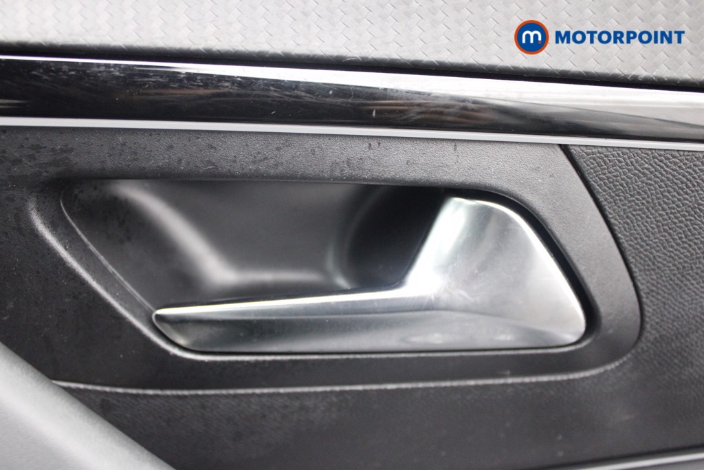 Peugeot 208 GT Automatic Petrol-Electric Hybrid Hatchback - Stock Number (1549945) - 13th supplementary image